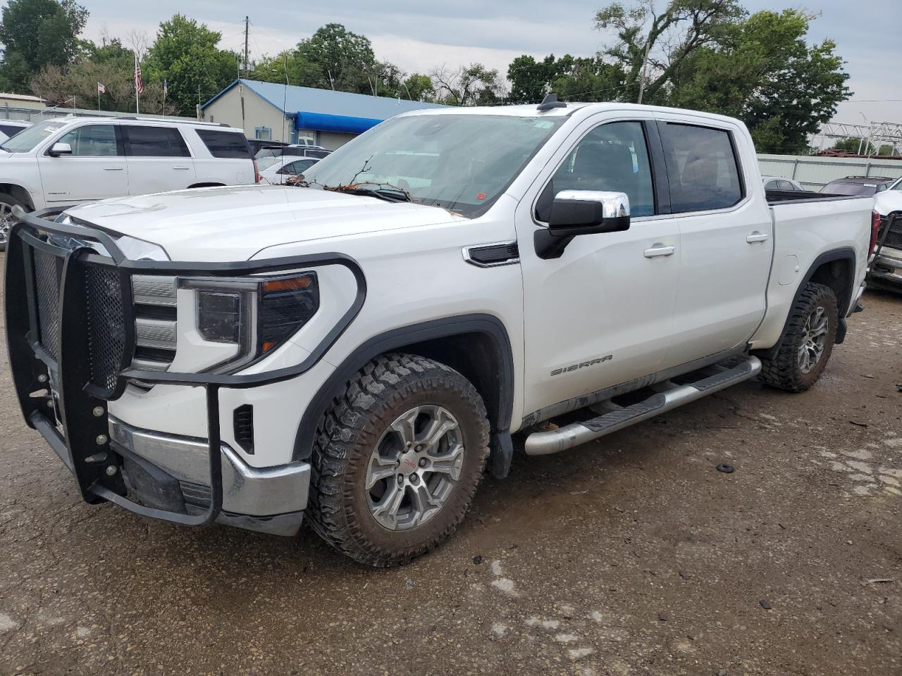 2022 GMC SIERRA K1500 SLE VIN:3GTPUBEK5NG552136