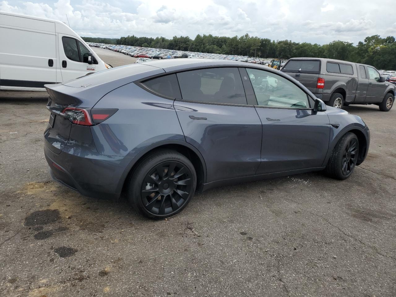 2023 TESLA MODEL Y  VIN:7SAYGDED9PF949109