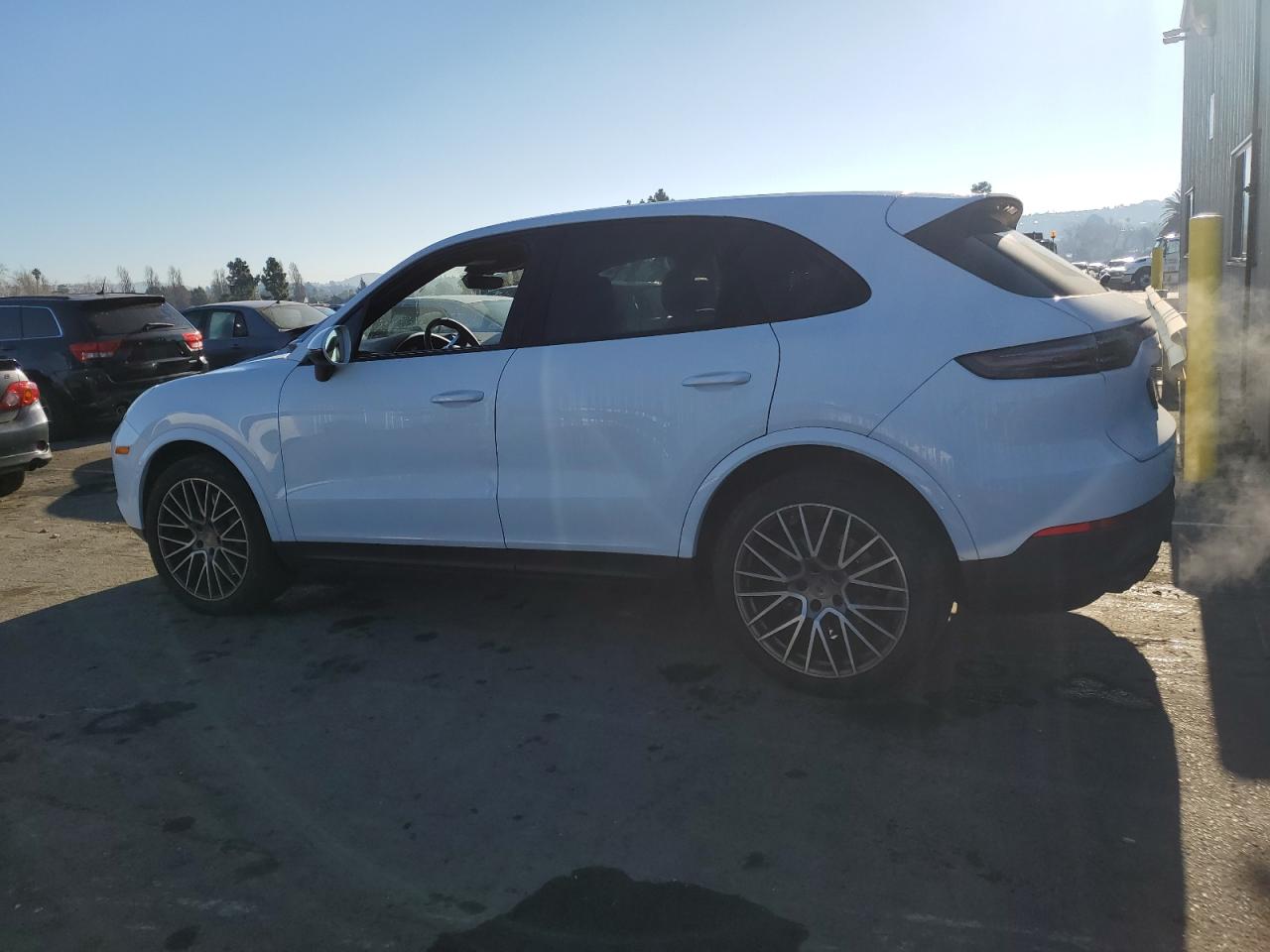 2022 PORSCHE CAYENNE  VIN:SALE2FEU3P2204717
