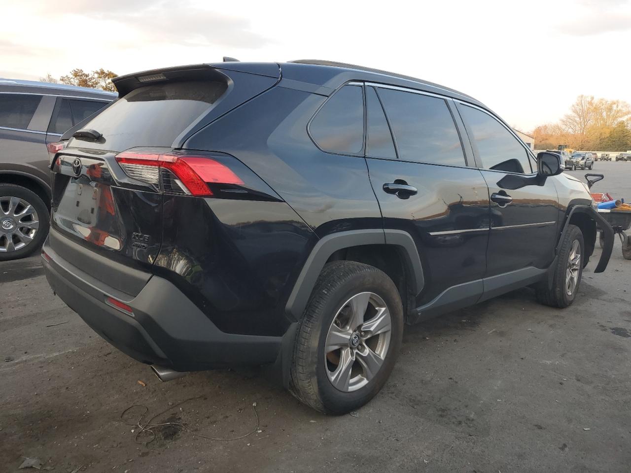 2023 TOYOTA RAV4 XLE VIN:2T3P1RFV6PC369844