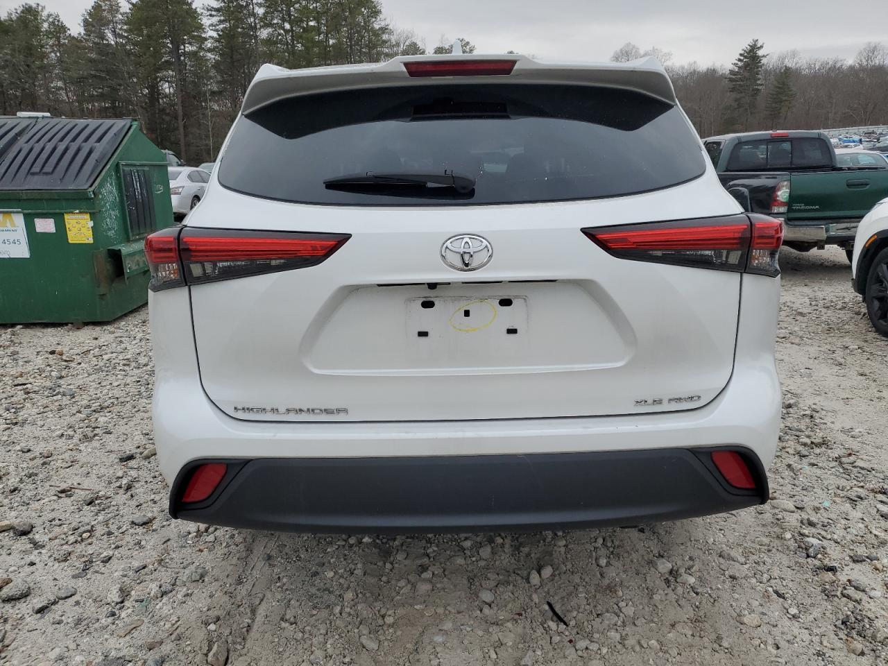 2022 TOYOTA HIGHLANDER XLE VIN:5TDGZRBH9NS193927