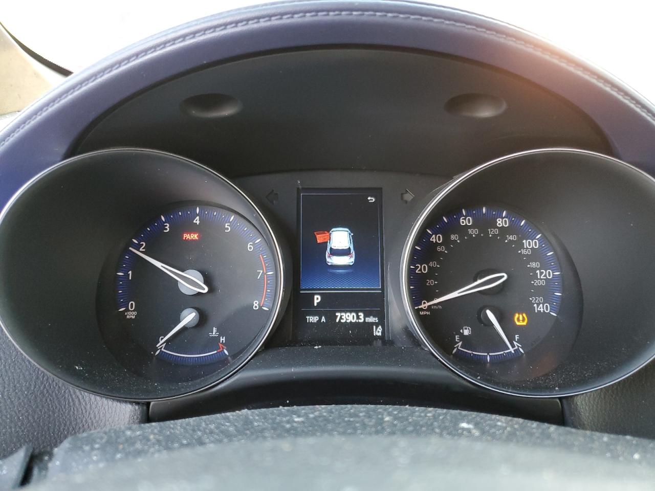 2022 TOYOTA C-HR XLE VIN:NMTKHMBX4NR143037