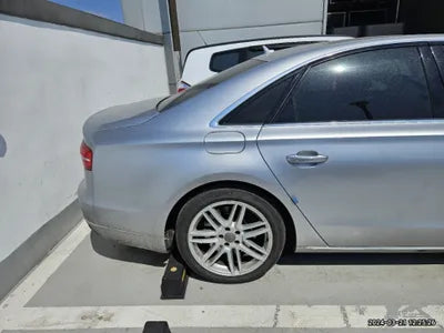 2015 Audi A8 WAUZZZ4H9FN026557 VIN:WAUZZZ4H9FN026557