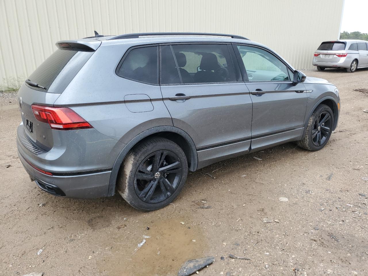 2023 VOLKSWAGEN TIGUAN SE R-LINE BLACK VIN:3VVCB7AX6PM058439