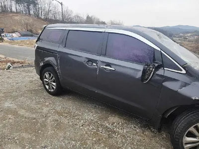 2017 Kia Carnival VIN: