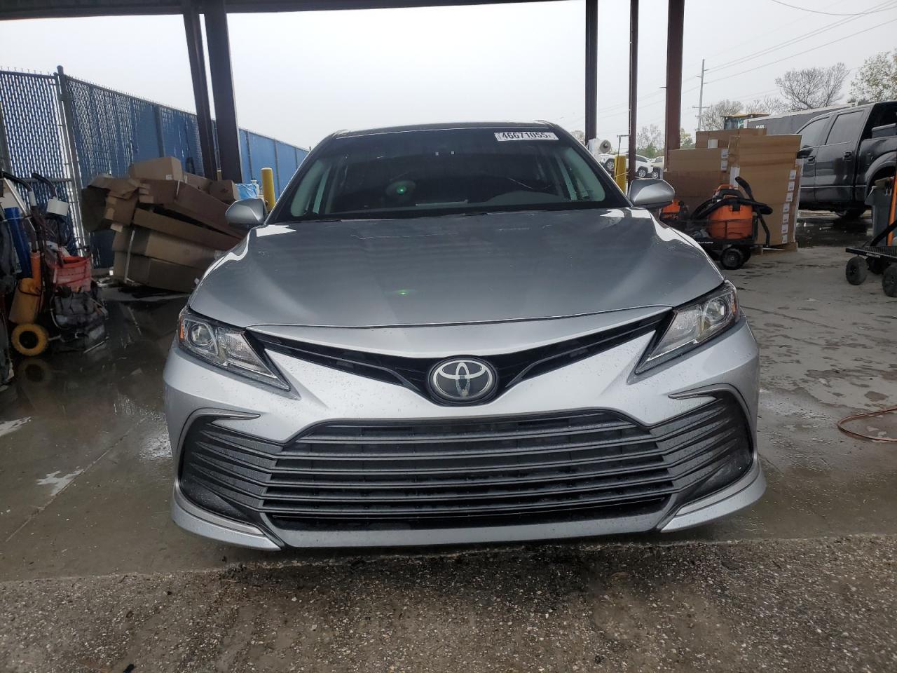 2022 TOYOTA CAMRY LE VIN:4T1C11AK1NU717194