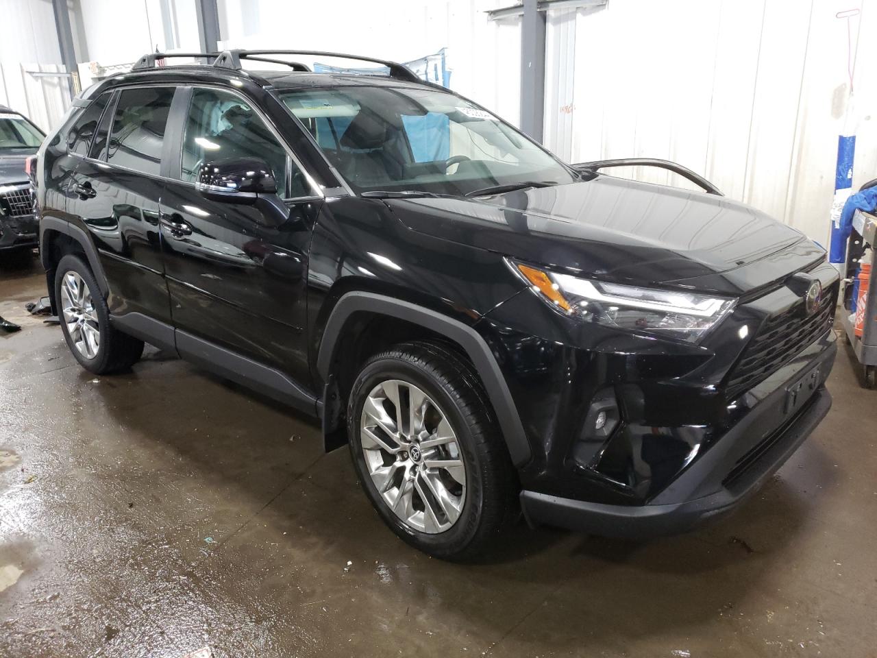 2022 TOYOTA RAV4 XLE PREMIUM VIN:2T3A1RFV7NC257590