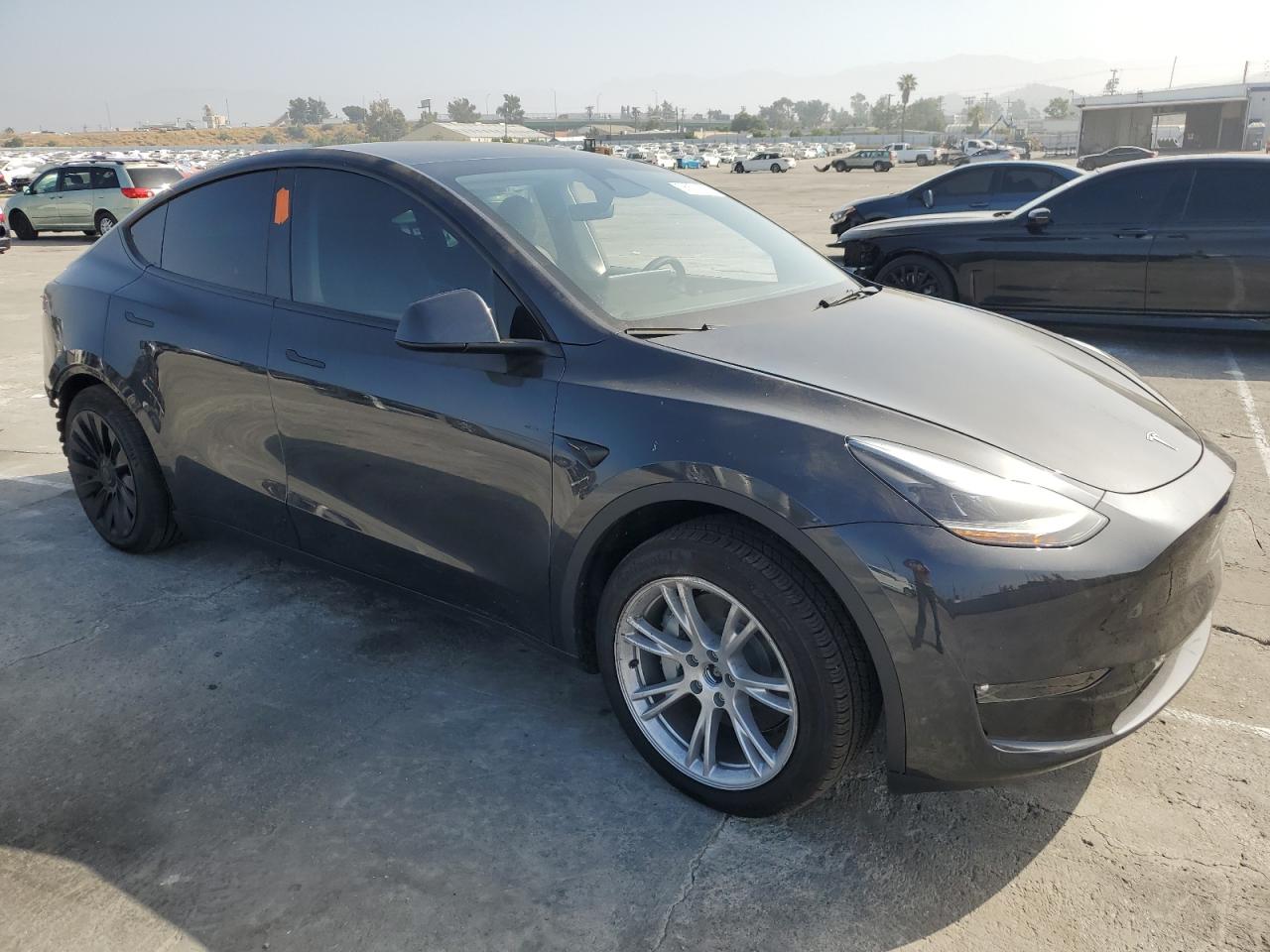 2024 TESLA MODEL Y VIN:7SAYGDEE9RF011056