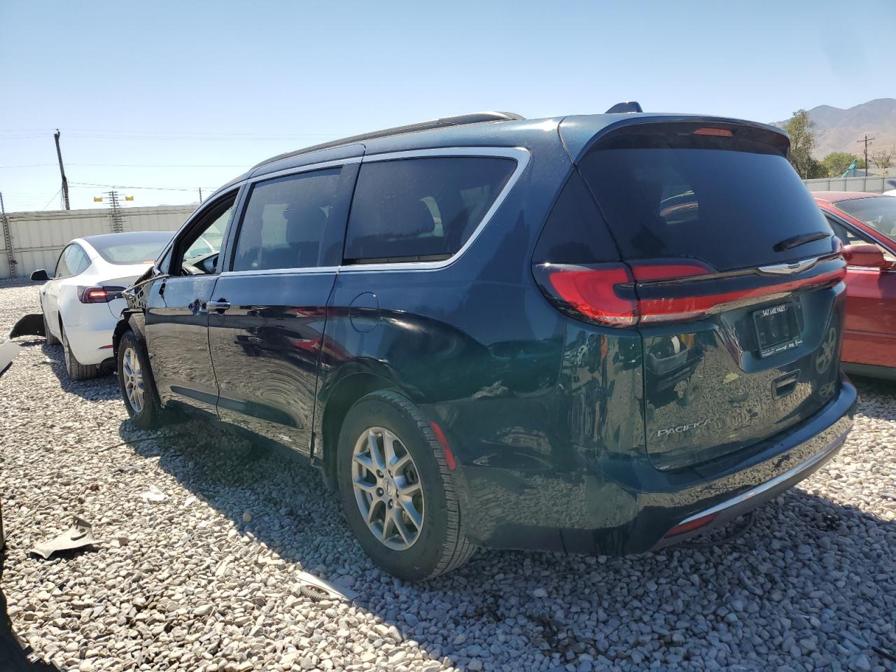 2022 CHRYSLER PACIFICA TOURING VIN:2C4RC1FG3NR152375