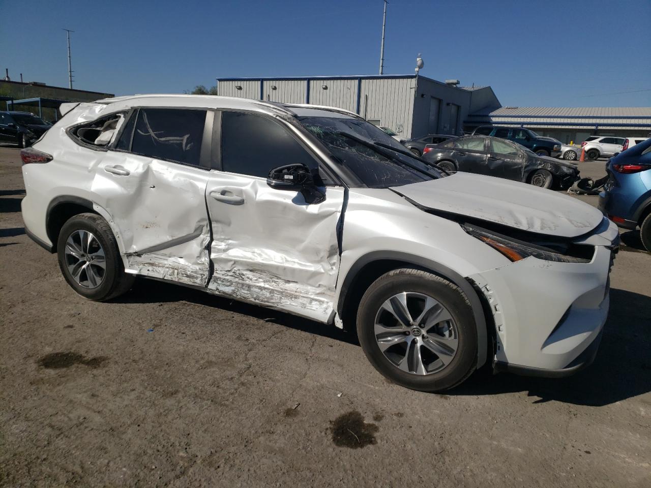 2024 TOYOTA HIGHLANDER LE VIN:5TDKDRAH2RS537128