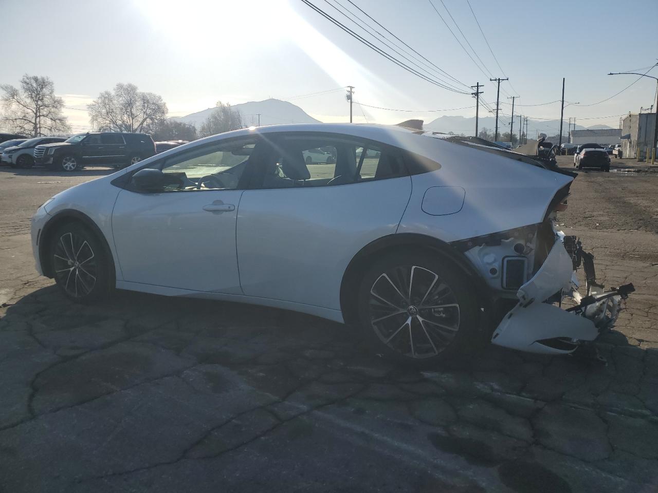 2024 TOYOTA PRIUS LE VIN:JTDACAAU9R3044674
