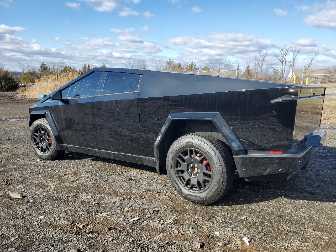 2024 TESLA CYBERTRUCK VIN:7G2CEHED1RA014894