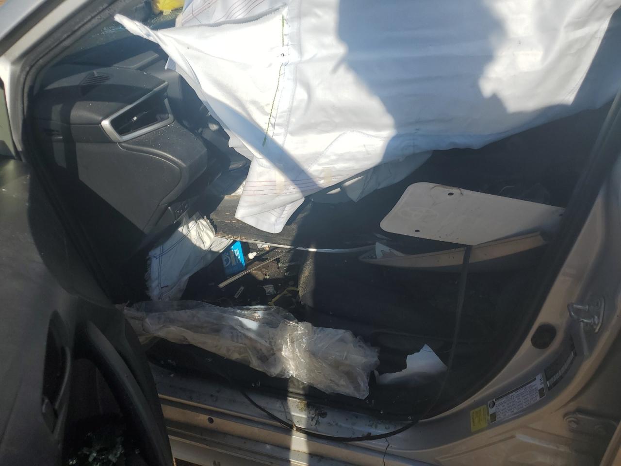 2022 TOYOTA COROLLA LE VIN:JTDEAMDE6N3011204