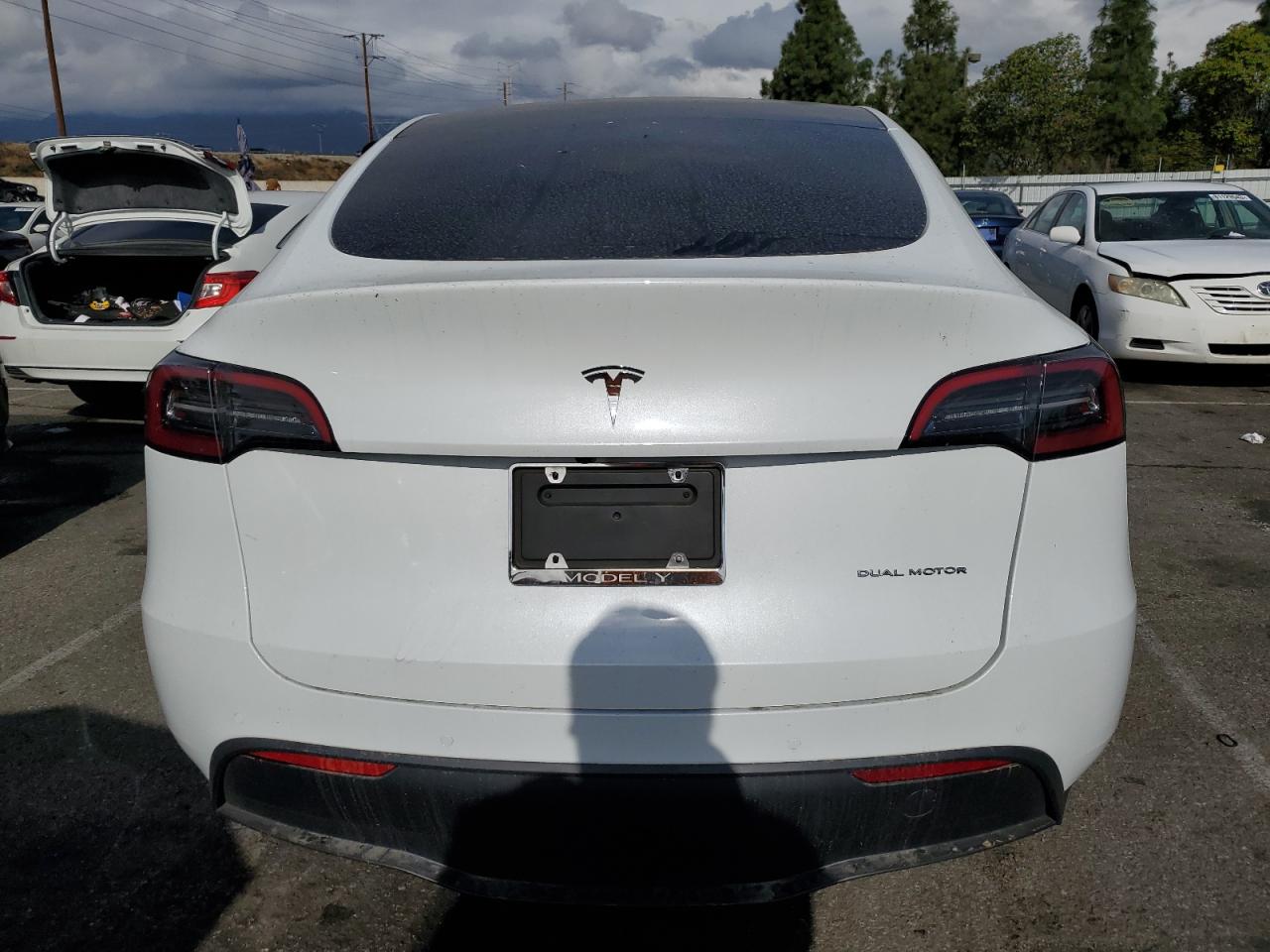 2022 TESLA MODEL Y  VIN:7SAYGDEE6NF307193