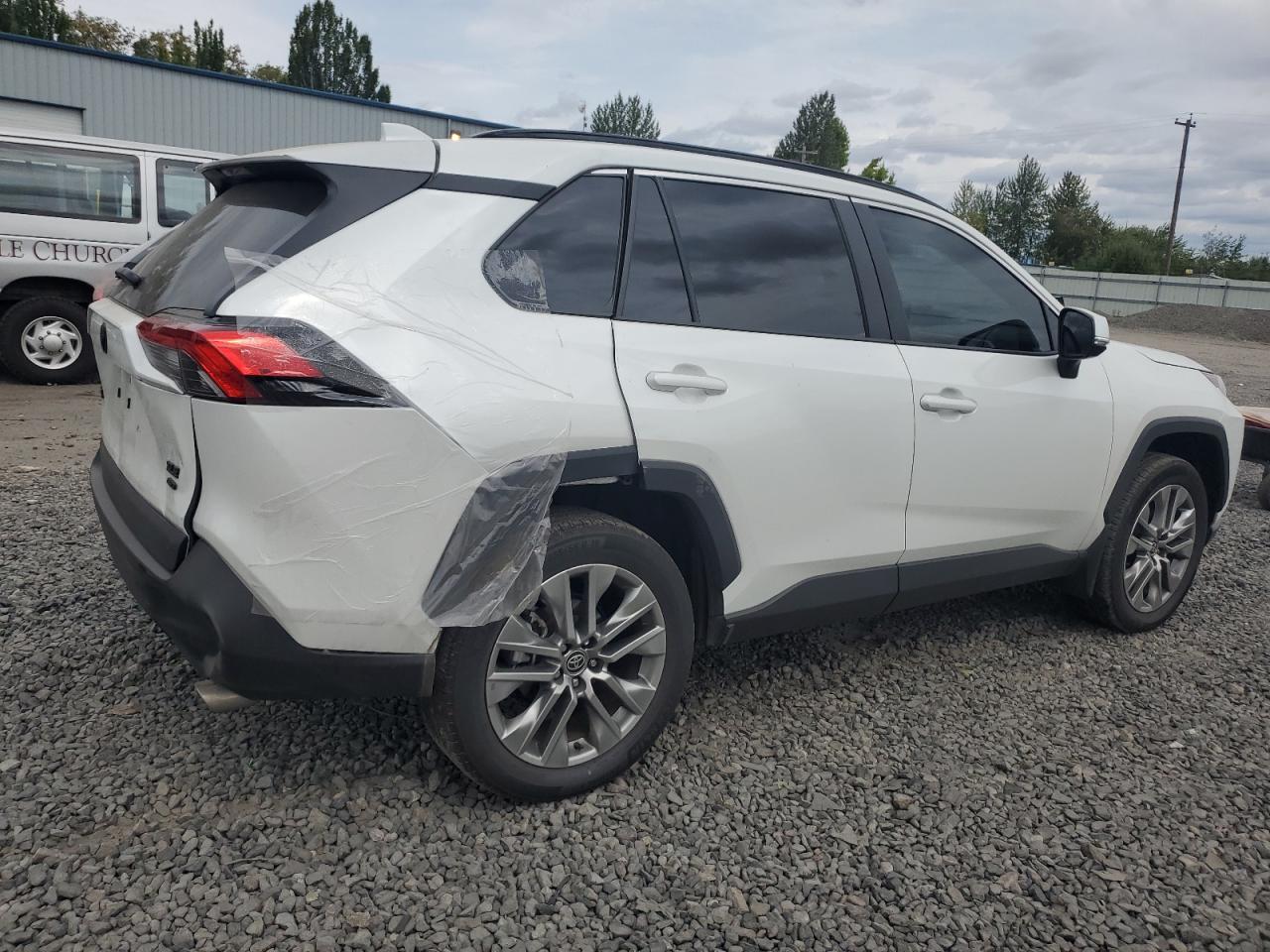 2023 TOYOTA RAV4 XLE PREMIUM VIN:2T3A1RFV5PW379382