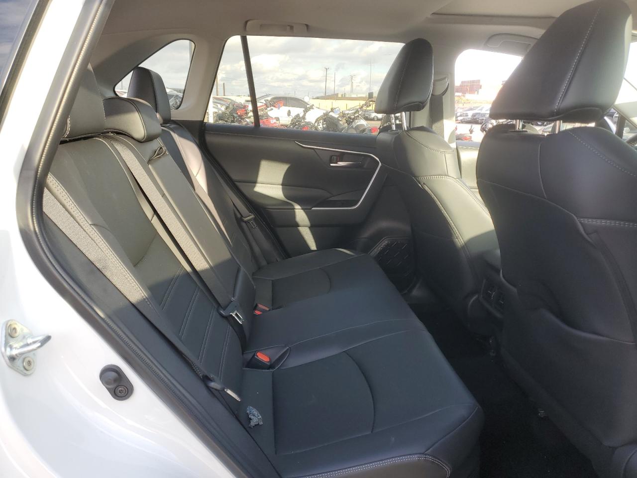 2024 TOYOTA RAV4 XLE PREMIUM VIN:4T3B6RFV1RU159603