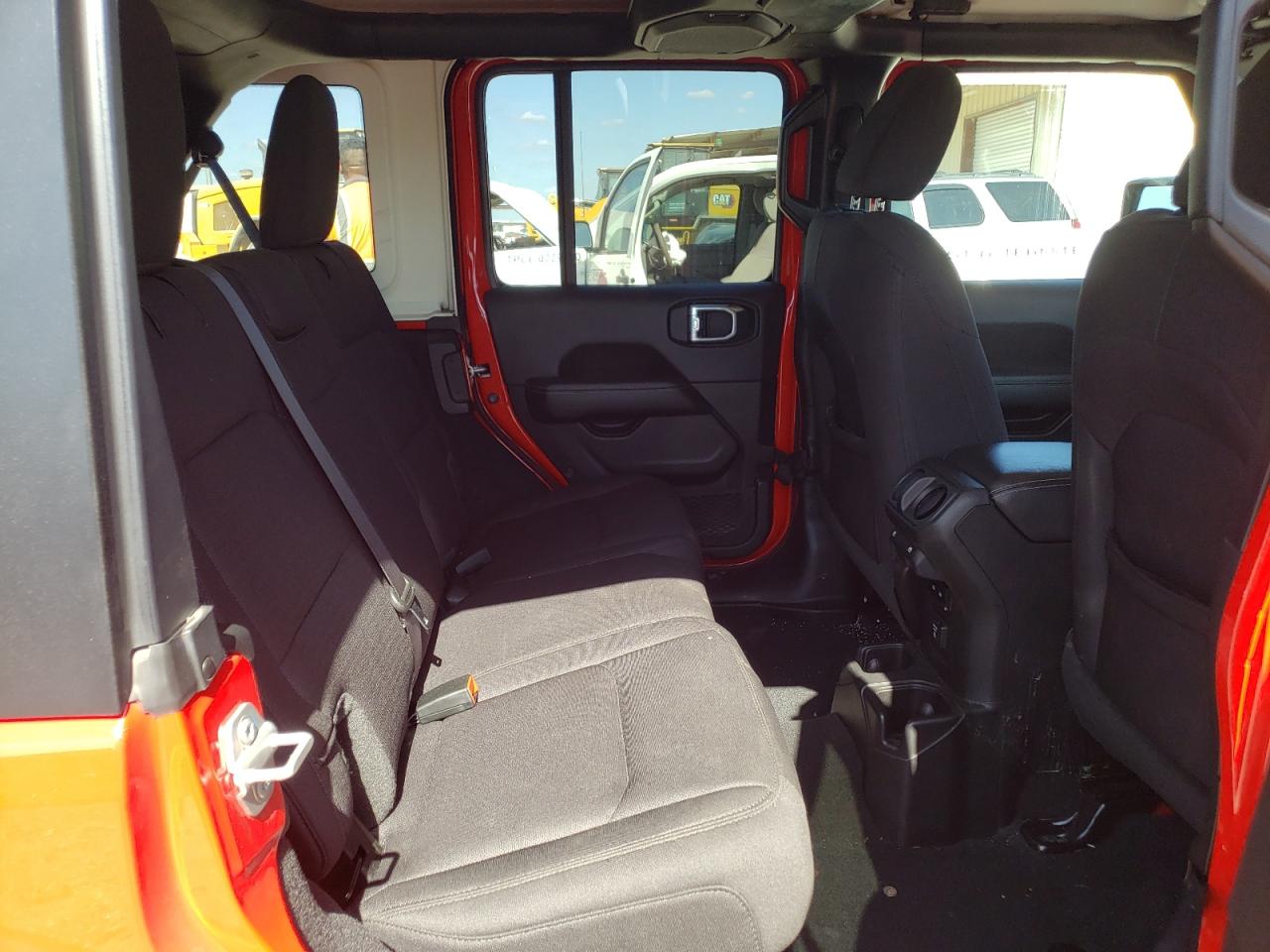 2022 JEEP WRANGLER UNLIMITED SAHARA VIN:1C4HJXEN7NW242625