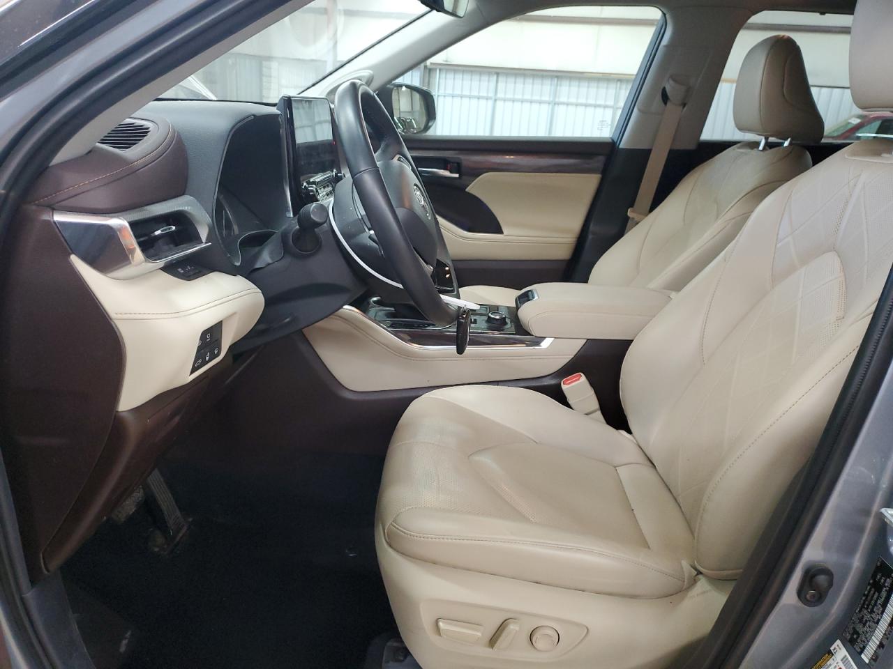 2022 TOYOTA HIGHLANDER PLATINUM VIN:5TDFZRBH5NS255058