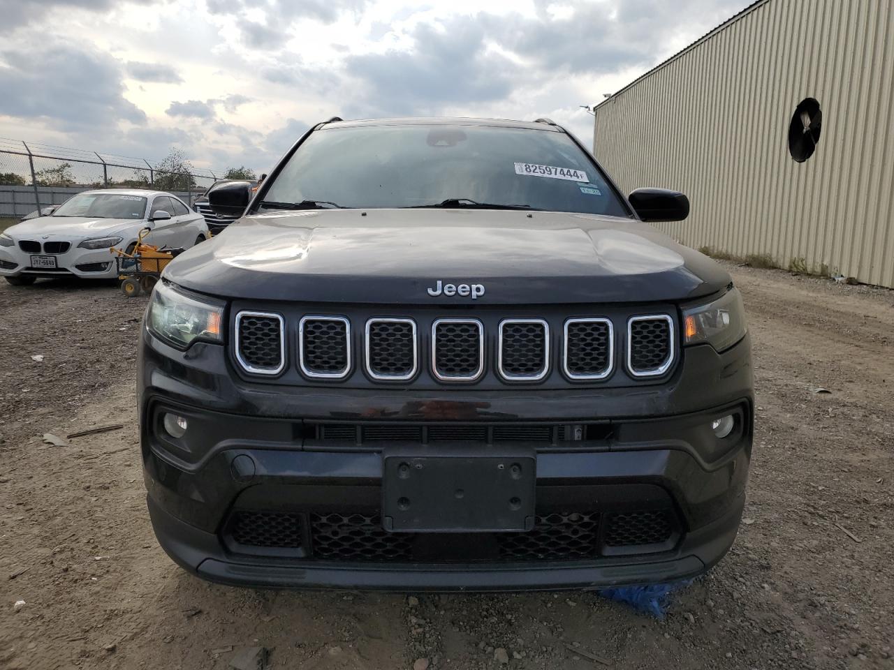 2023 JEEP COMPASS LATITUDE LUX VIN:3C4NJDFN5PT528174