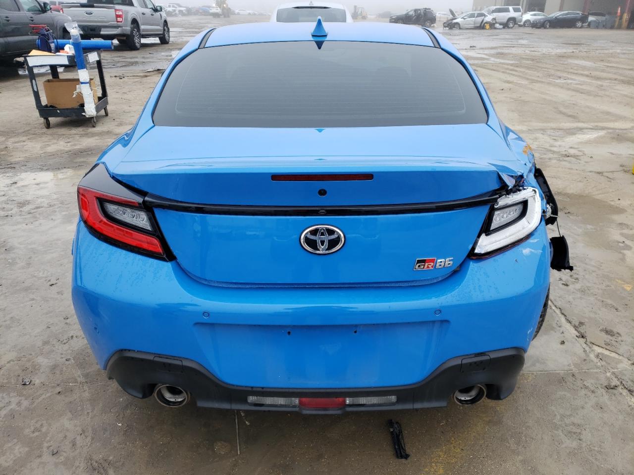 2024 TOYOTA GR 86  VIN:JF1ZNBB13R8753584