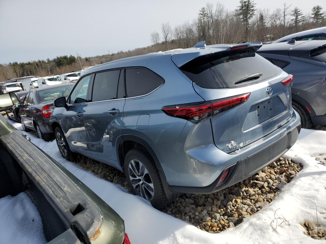 2022 TOYOTA HIGHLANDER XLE VIN:5TDHZRBHXNS238202