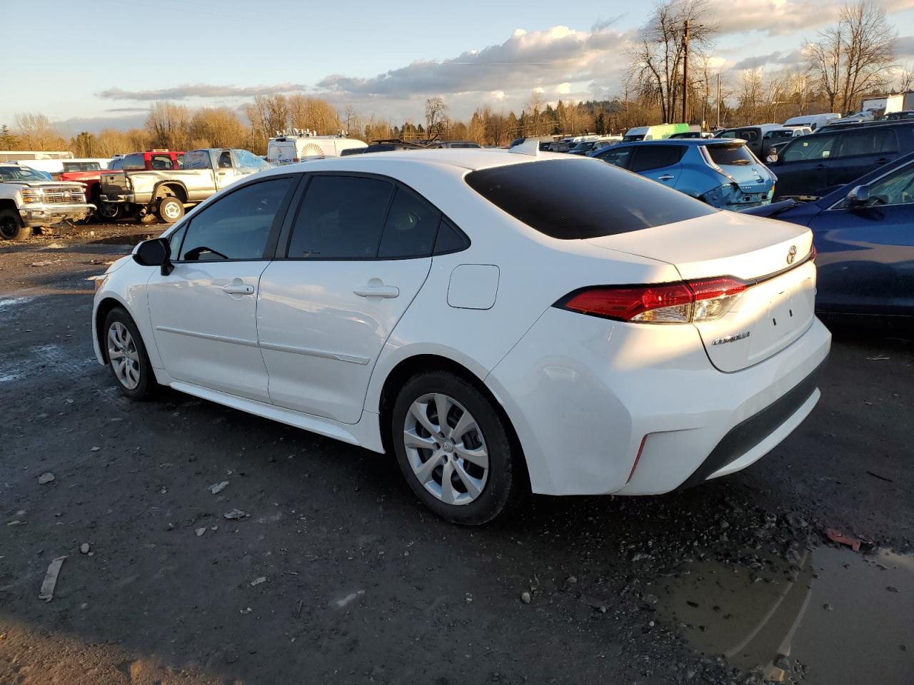 2022 TOYOTA COROLLA LE VIN:5YFEPMAE2NP351623