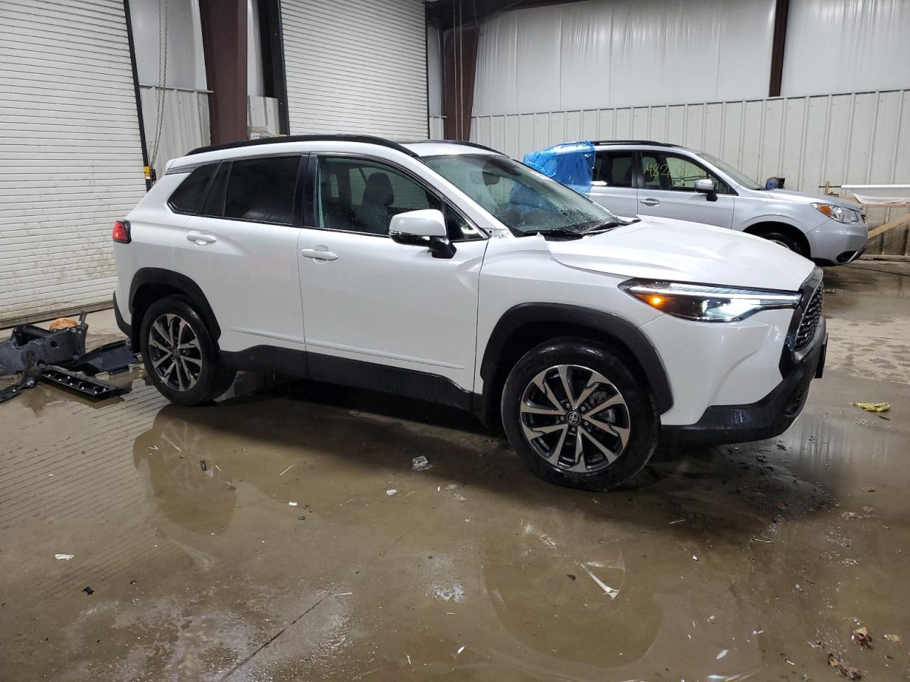 2022 TOYOTA COROLLA CROSS XLE VIN:7MUDAABG6NV038499