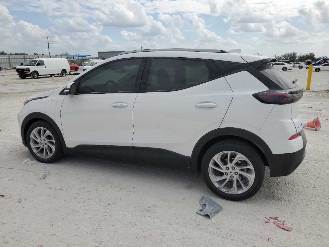 2023 CHEVROLET BOLT EUV LT VIN:1G1FY6S05P4185158