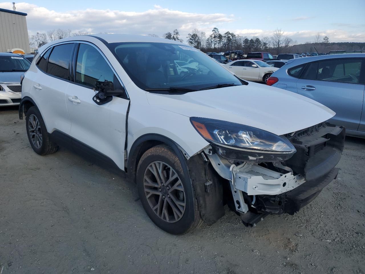 2022 FORD ESCAPE SEL VIN:1FMCU0H61NUA70581