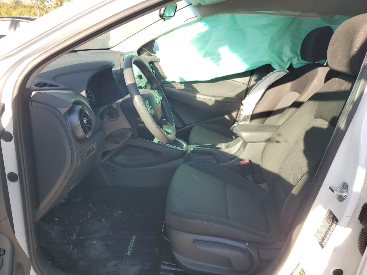 2022 HYUNDAI KONA SEL VIN:KM8K6CAB9NU831257