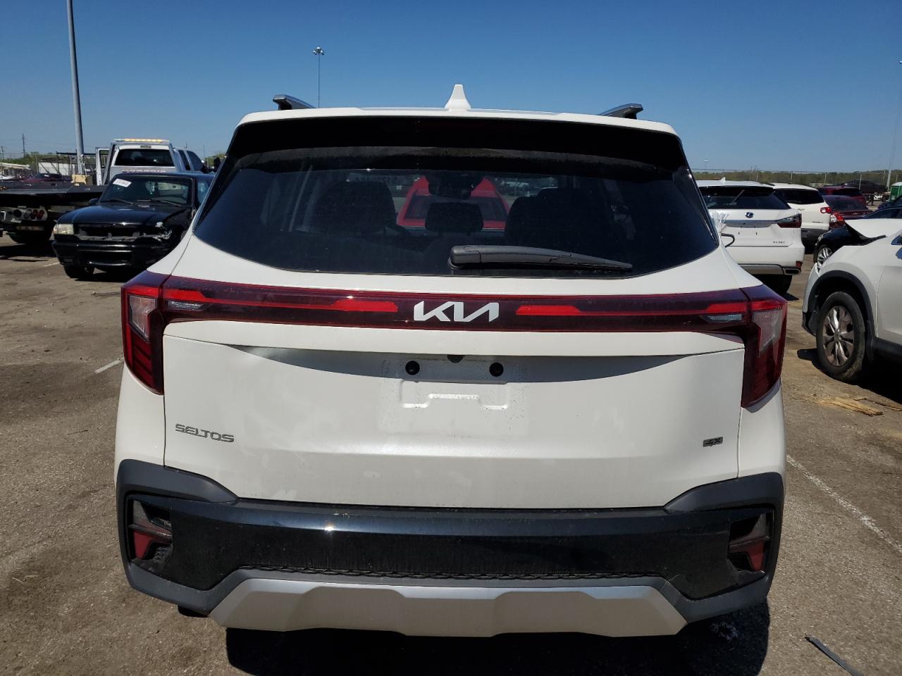 2024 KIA SELTOS SX VIN:KNDETCA7XR7490607