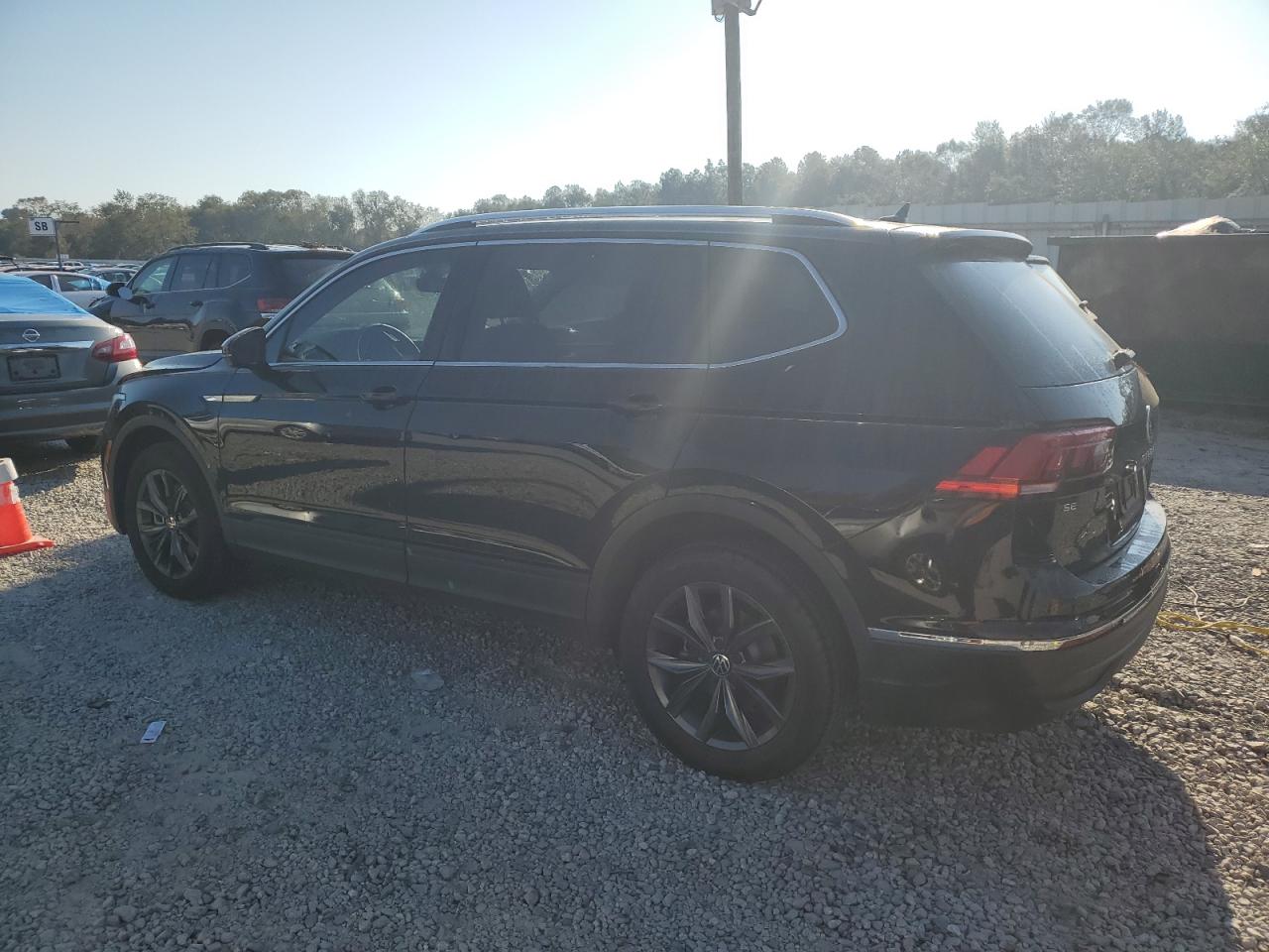 2023 VOLKSWAGEN TIGUAN SE VIN:3VV3B7AX1PM133936