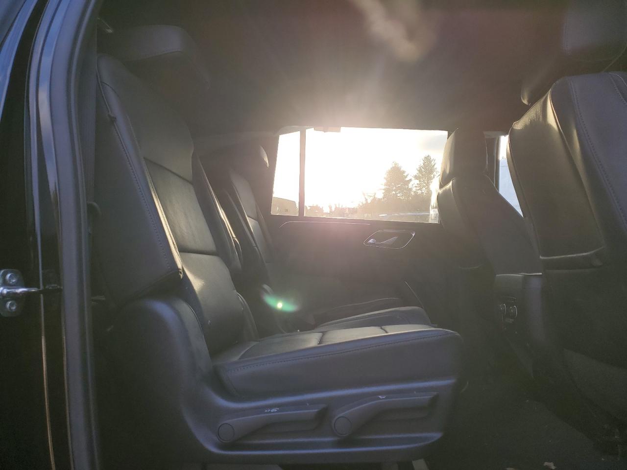 2022 CHEVROLET SUBURBAN K1500 LT VIN:1GNSKCKD3NR267907