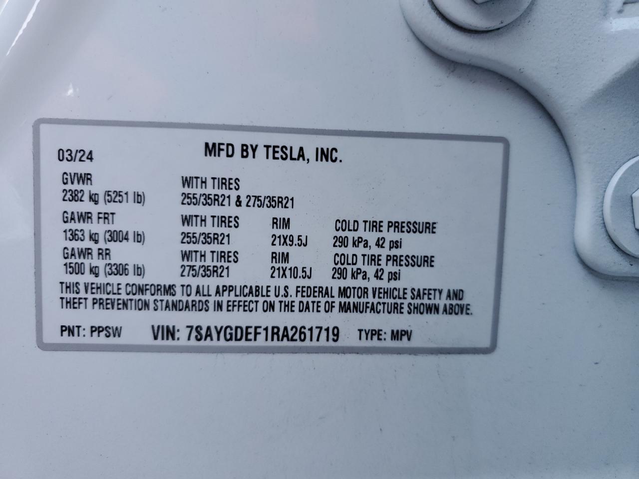 2024 TESLA MODEL Y  VIN:7SAYGDEF1RA261719