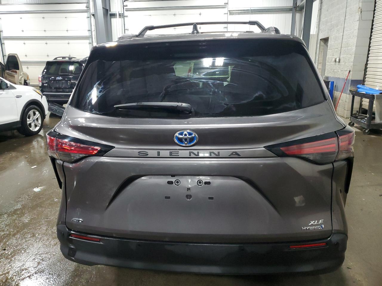 2022 TOYOTA SIENNA XLE VIN:5TDJSKFCXNS073599