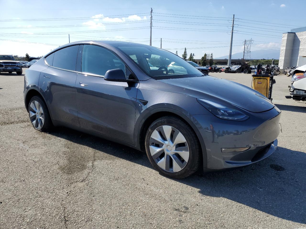 2023 TESLA MODEL Y  VIN:7SAYGDEE2PF890963