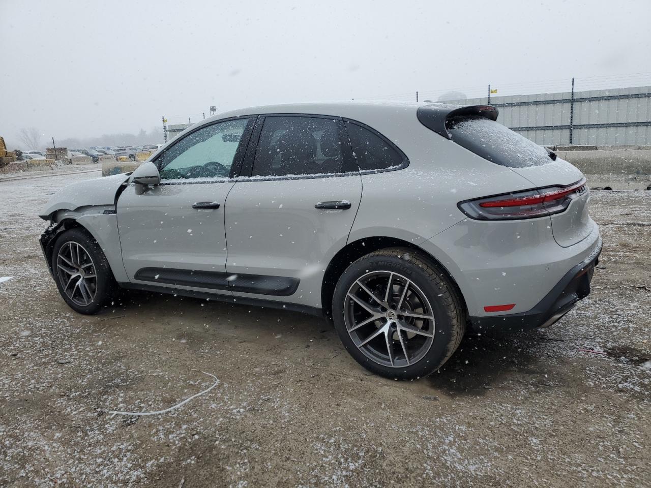 2022 PORSCHE MACAN  VIN:WP1AA2A59NLB06295