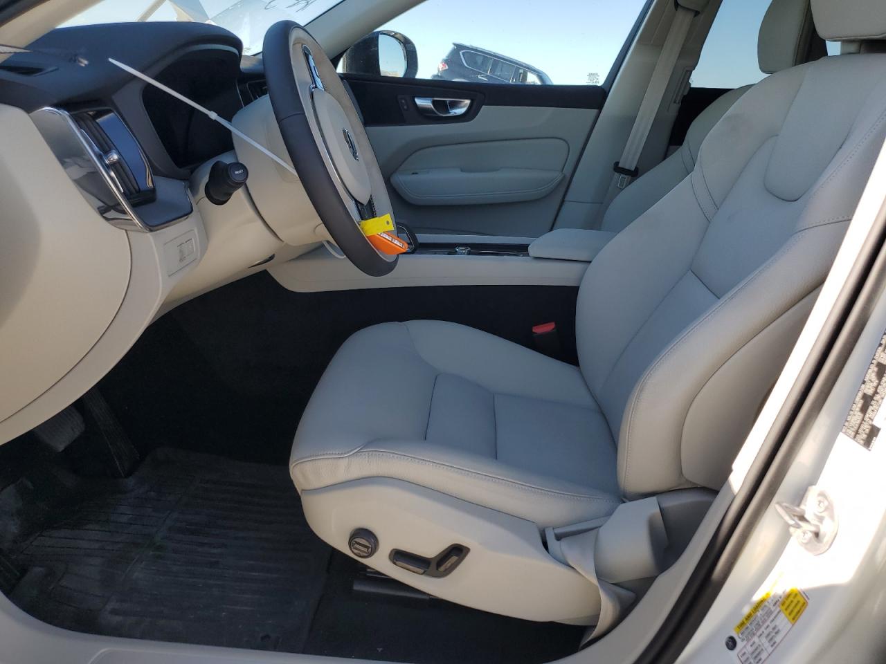 2024 VOLVO XC60 PLUS VIN:YV4H60DL5R1879649