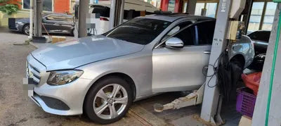 2017 Mercedes-Benz E 220 WDDZF0EB7HA181724 VIN:WDDZF0EB7HA181724