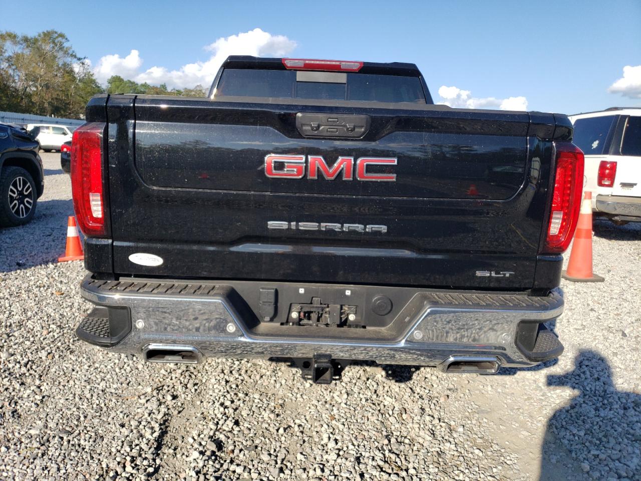 2024 GMC SIERRA K1500 SLT VIN:1GTUUDEL3RZ253855