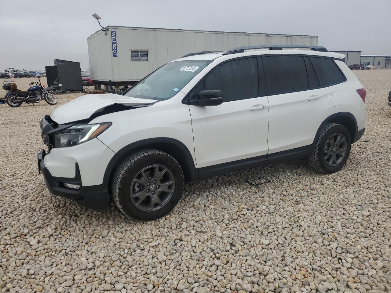 2024 HONDA PASSPORT TRAIL SPORT VIN:5FNYF8H68RB013750