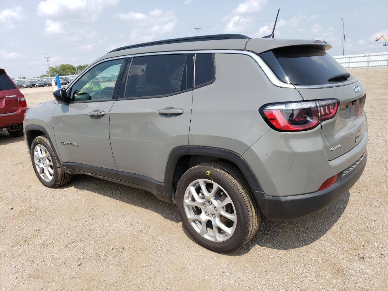 2023 JEEP COMPASS LATITUDE LUX VIN:3C4NJDFN5PT570229