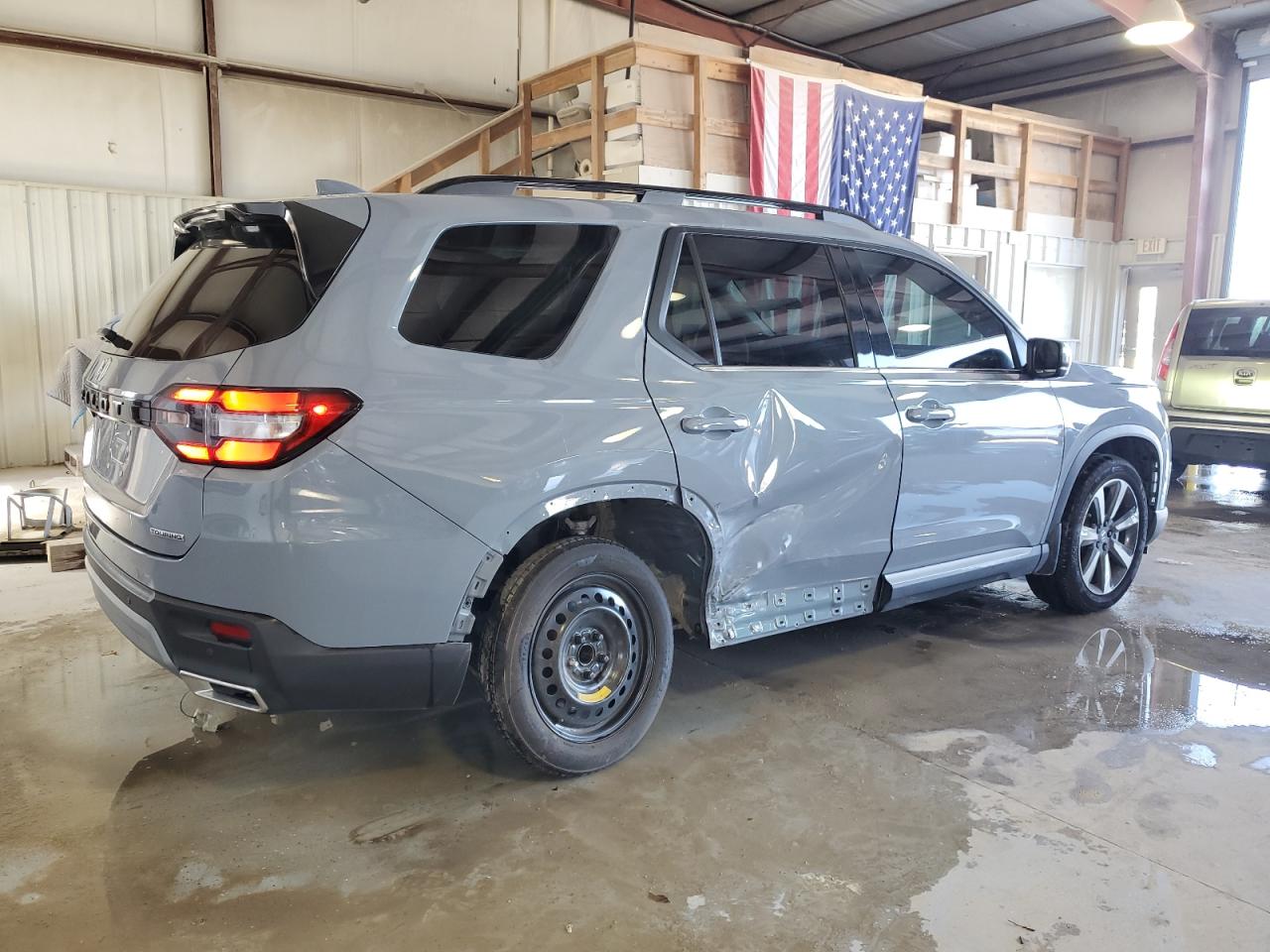 2024 HONDA PILOT TOURING VIN:5FNYG2H70RB010201