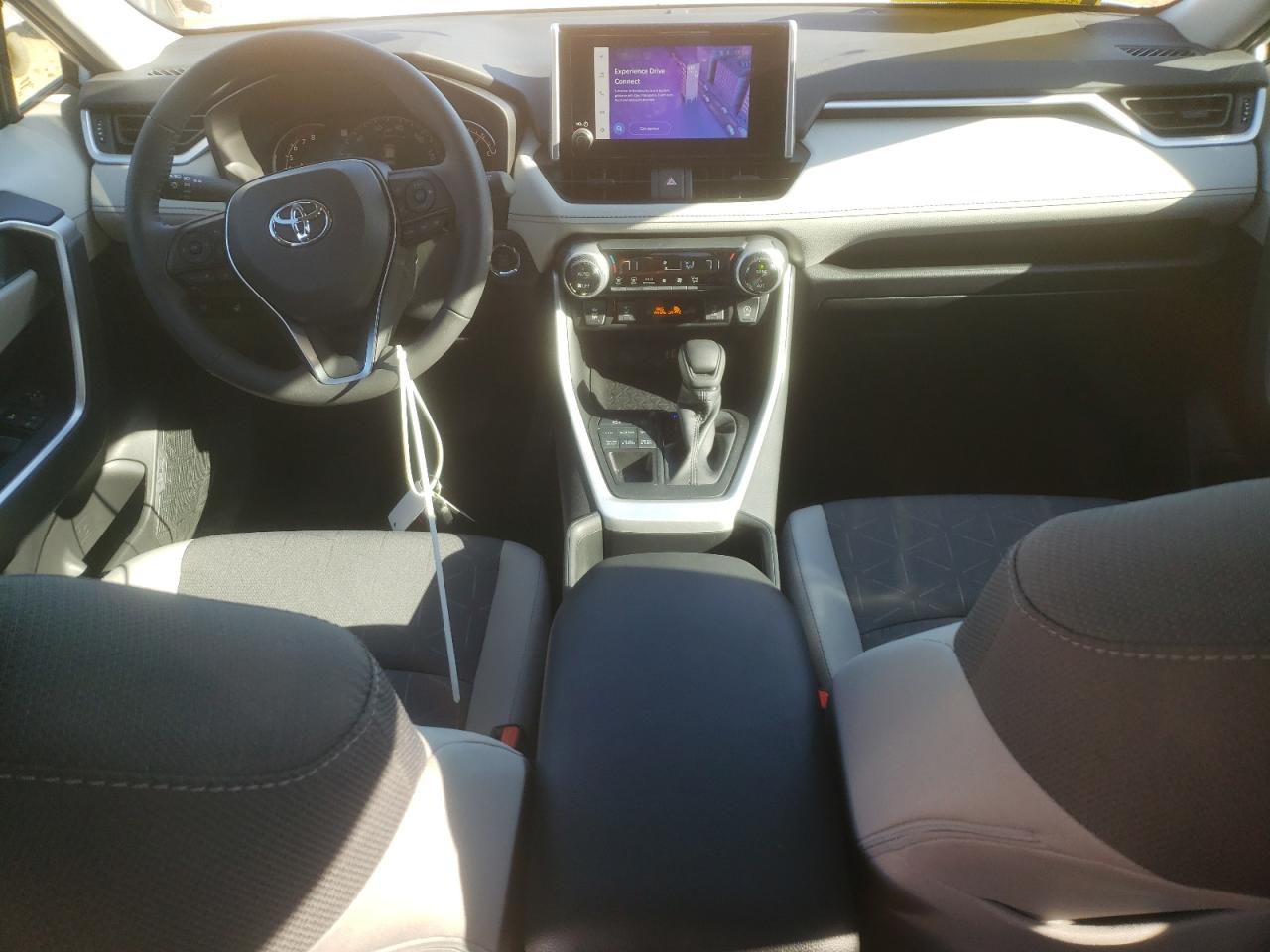 2024 TOYOTA RAV4 XLE VIN:2T3P1RFVXRC478858