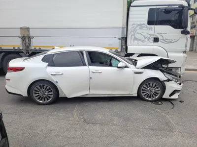 2018 Kia K5 KNAGU411BKA260867 VIN:KNAGU411BKA260867