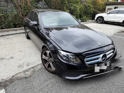 2018 Mercedes-Benz E 300 VIN: