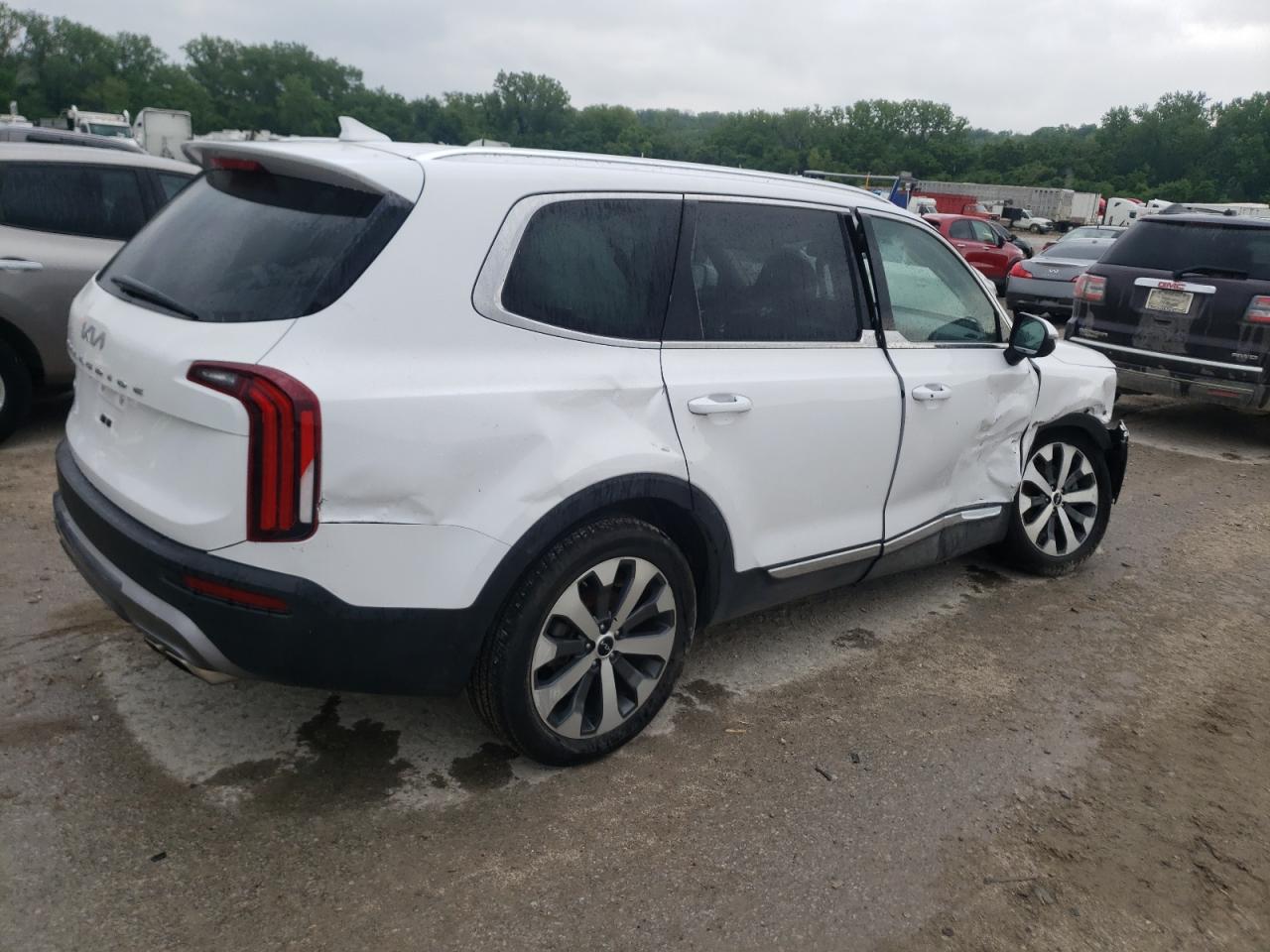 2022 KIA TELLURIDE EX VIN:5XYP3DHC3NG316893