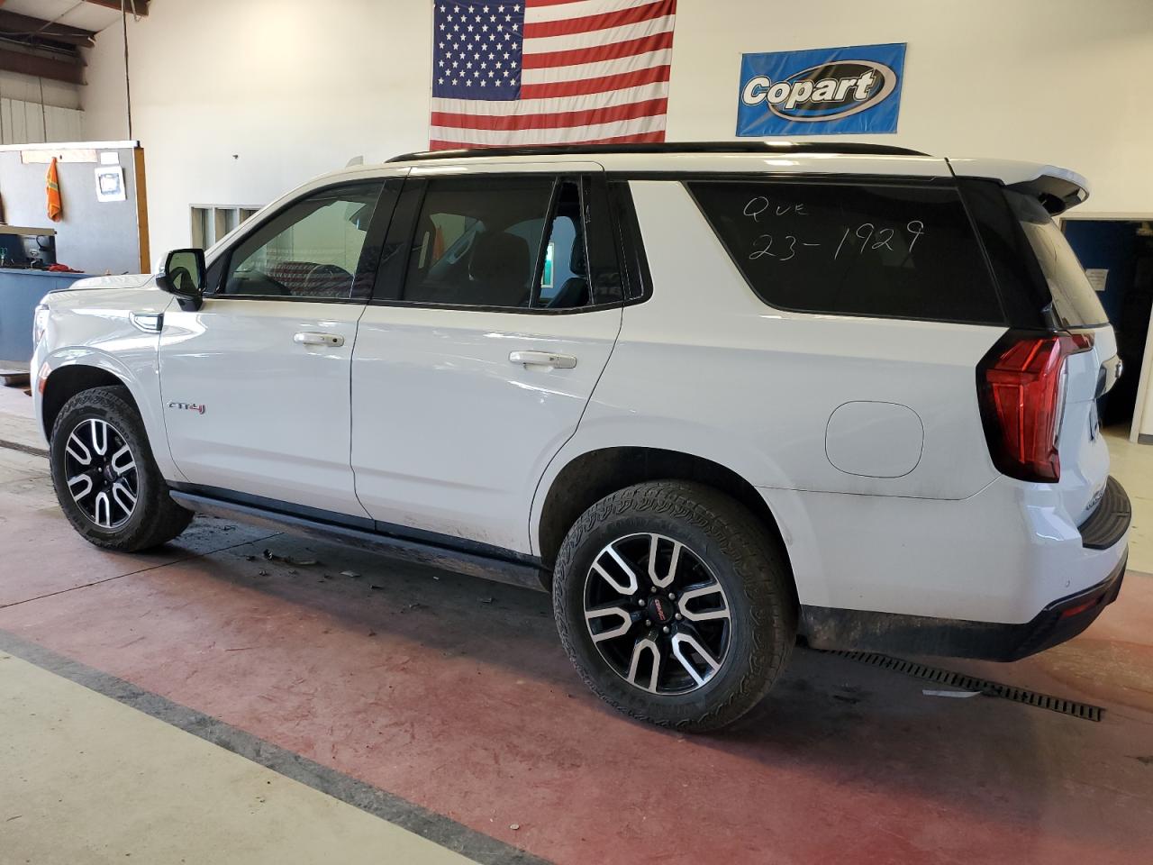 2023 GMC YUKON AT4 VIN:1G4HP57258U203145