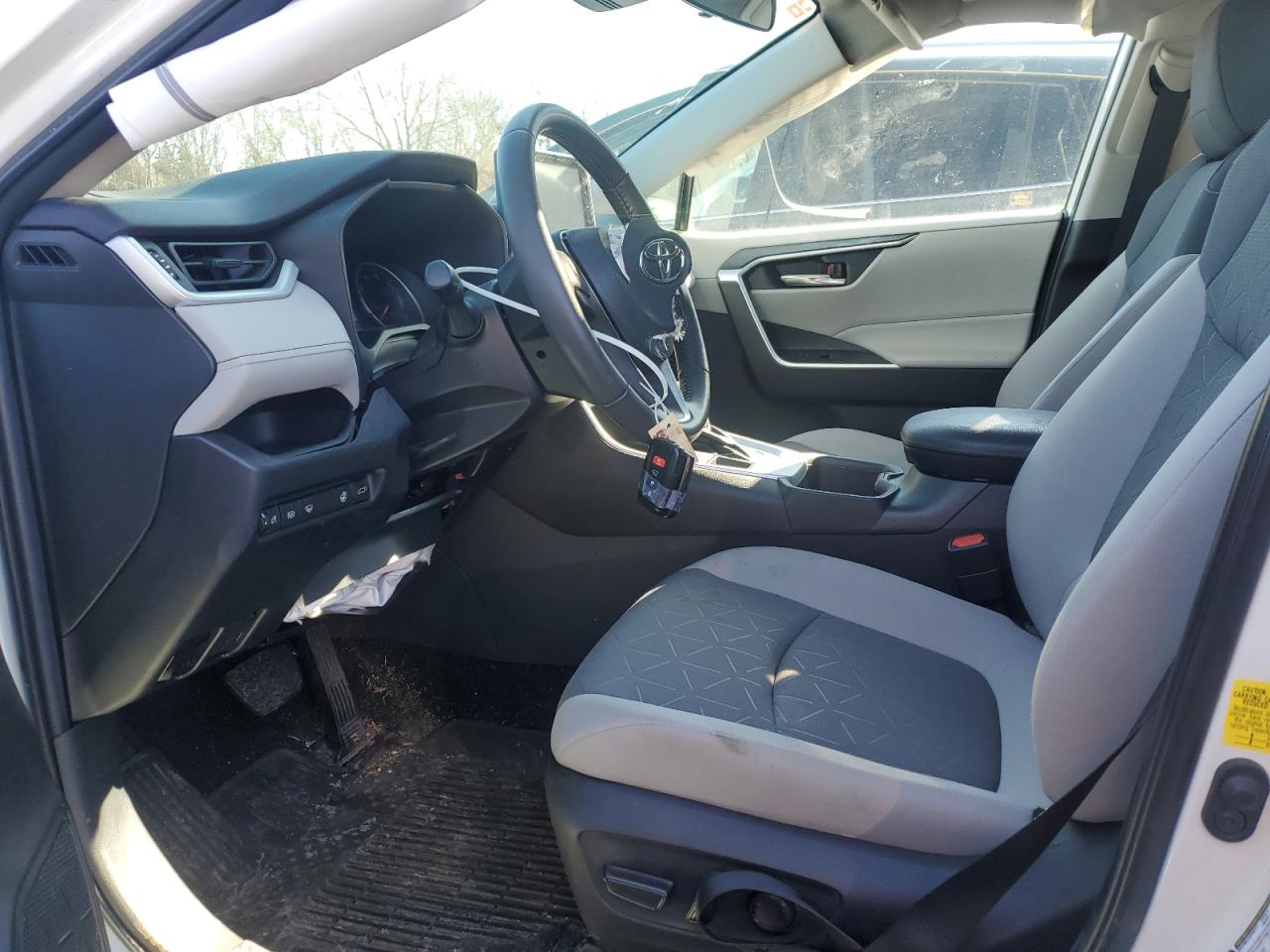 2022 TOYOTA RAV4 XLE VIN:2T3P1RFV2NC317656