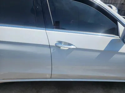 2015 Mercedes-Benz E 220 VIN: